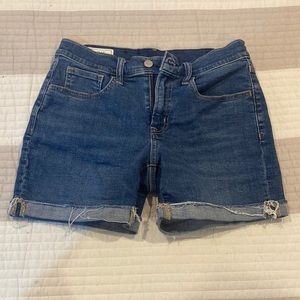 Gap Denim Shorts - 26 (barely worn)